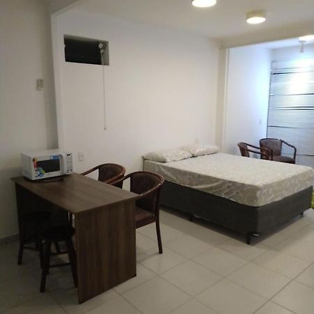 Ferienwohnung Residencial 700 - Estudio Terreo Balneário Camboriú Exterior foto